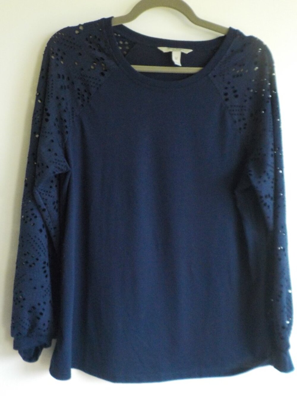 Nine.Eight Top Blouse - Medium - Navy Blue Long Sleeve Eyelet (993)